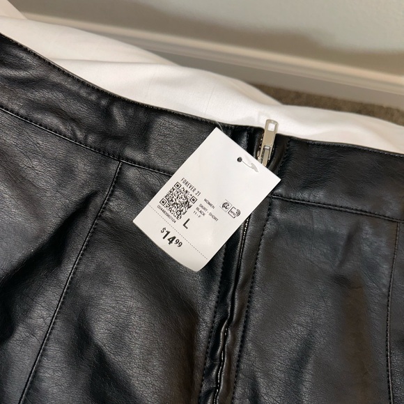 F21 Leather Mini Skirt - Picture 3 of 3